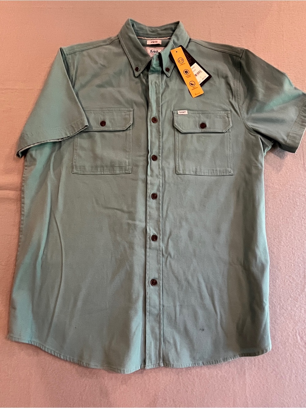 Lee Men's Short Sleeve Button-Down Shirt in light Teal